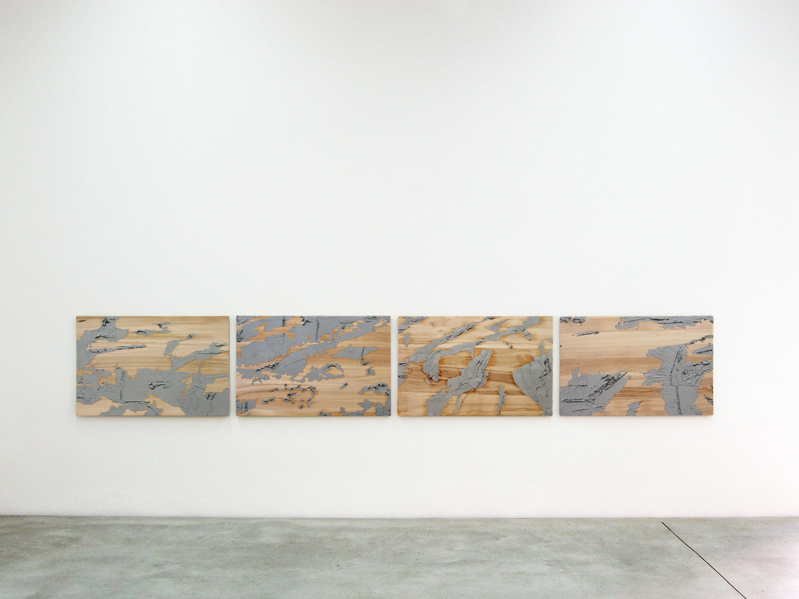 Da cima a fondo (predella), 2011. Olio (argento) su tavola
